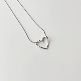 Heliophilia Silver Collar Love Heart Grey Plateado